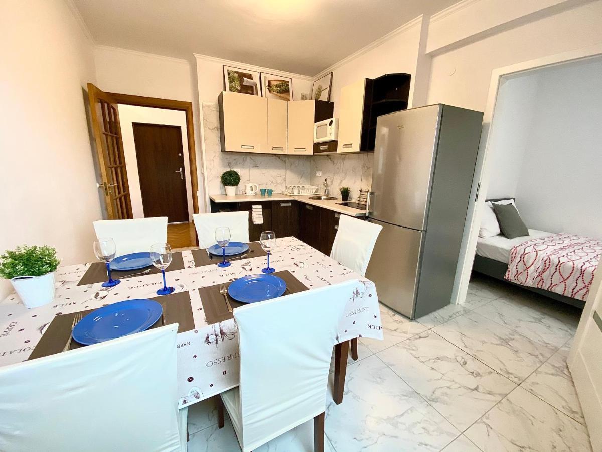 Center Warsaw - Apartmenty Jana Pawla II 외부 사진