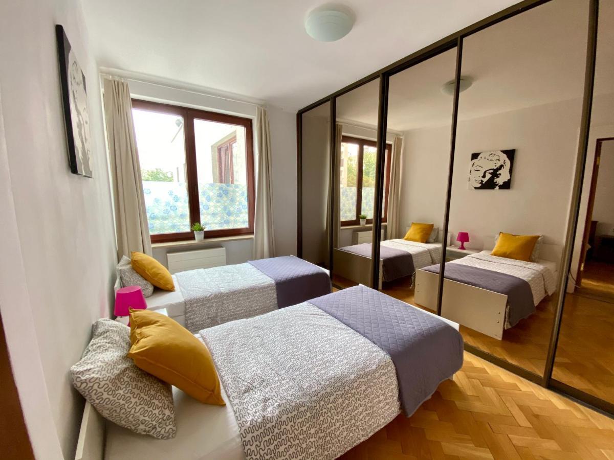 Center Warsaw - Apartmenty Jana Pawla II 외부 사진