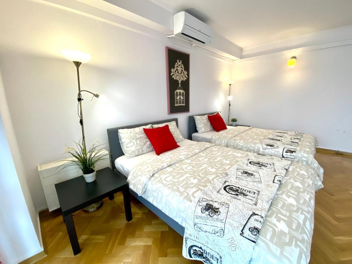 Center Warsaw - Apartmenty Jana Pawla II 외부 사진