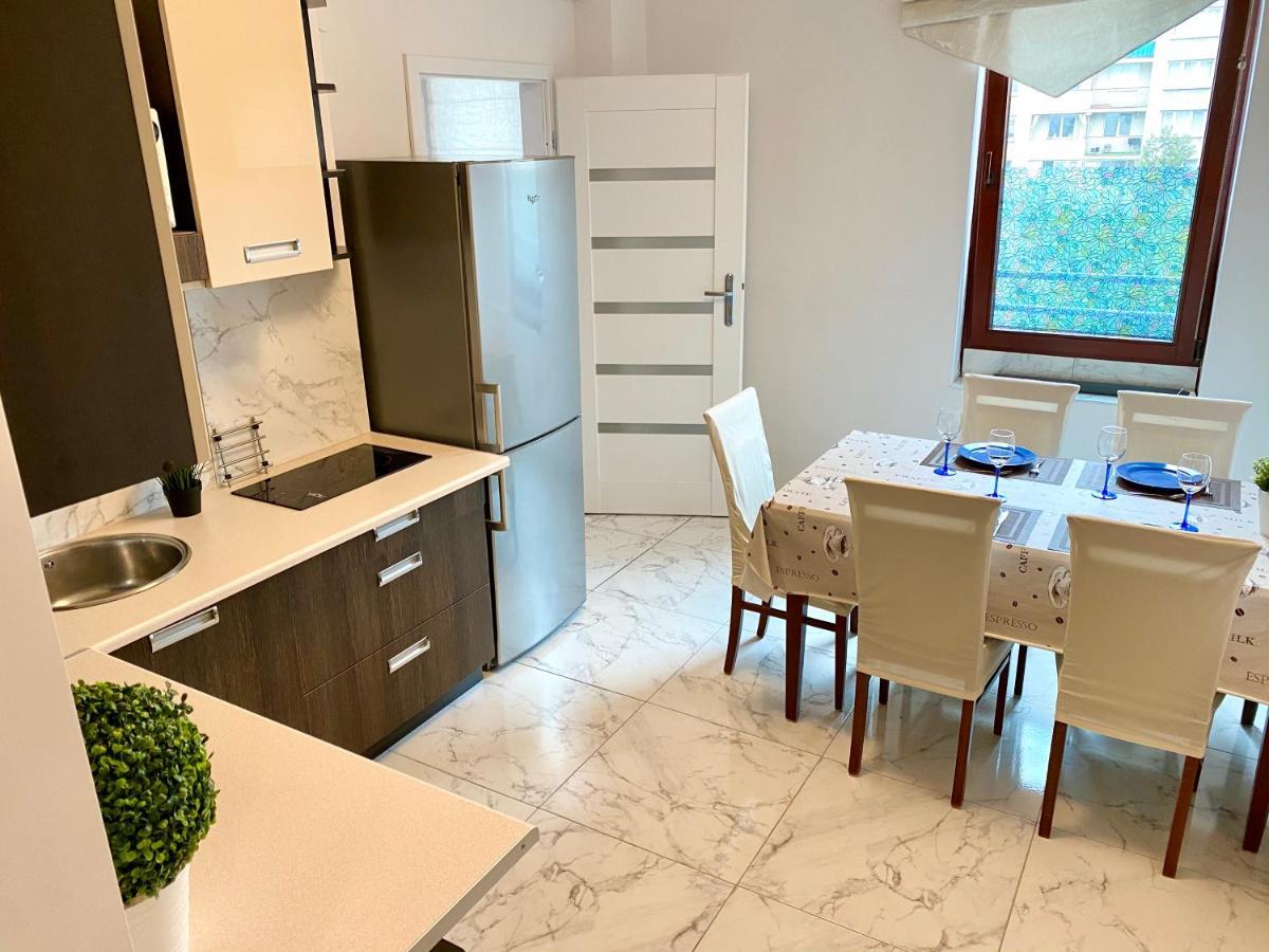 Center Warsaw - Apartmenty Jana Pawla II 외부 사진