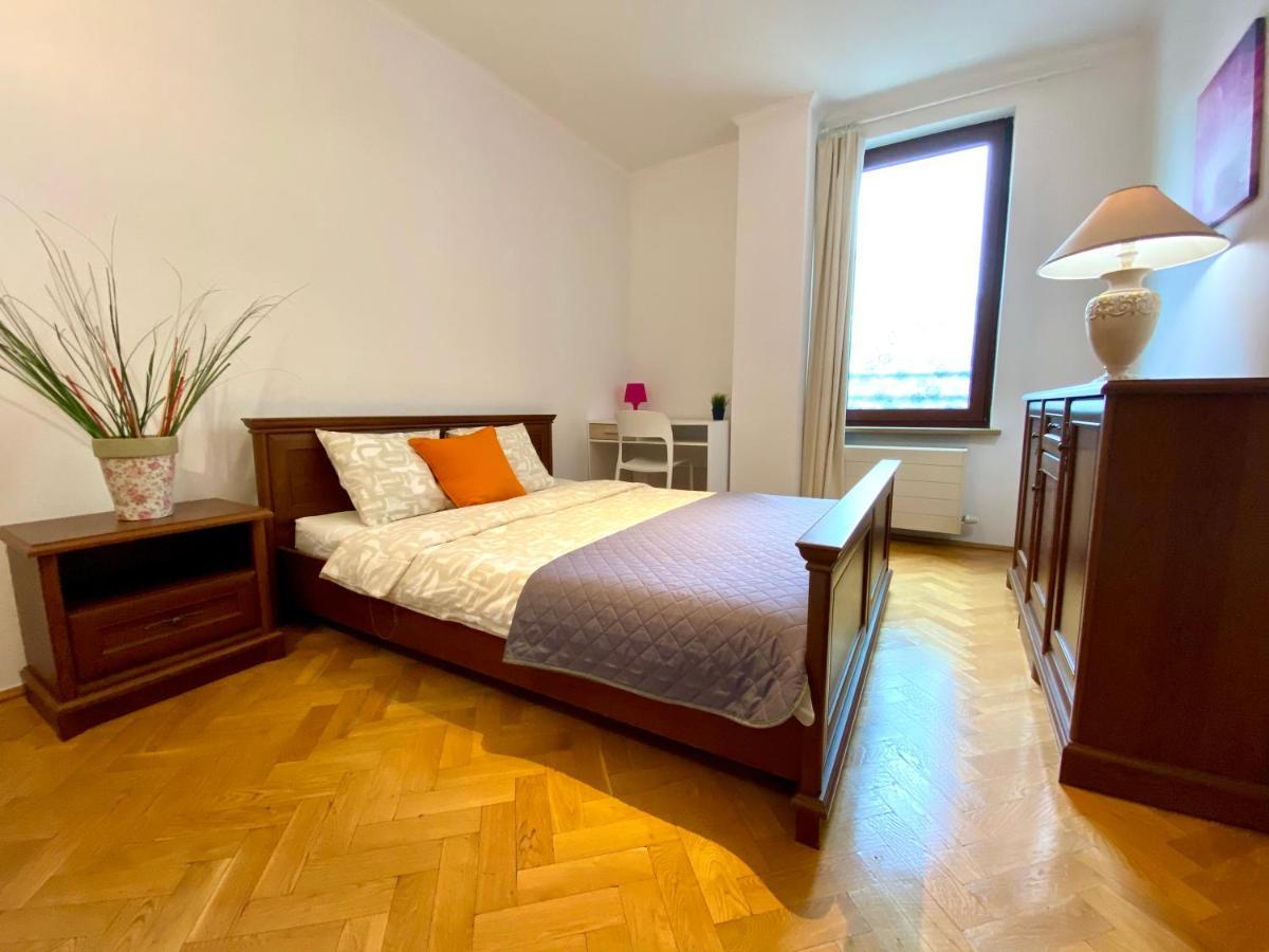 Center Warsaw - Apartmenty Jana Pawla II 외부 사진