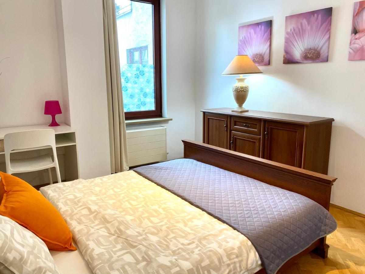Center Warsaw - Apartmenty Jana Pawla II 외부 사진